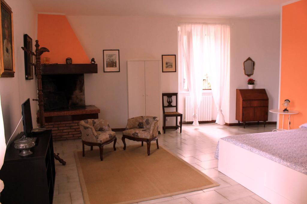 Tenuta Margherita Guest House Salo Phòng bức ảnh